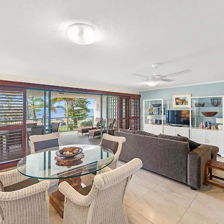 The Norfolks On Moffat Beach Caloundra Exterior photo